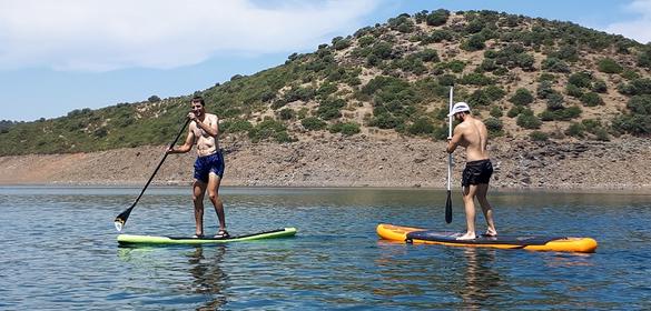 Actividad de Paddle Surf organizada por la Universidad de Jaén