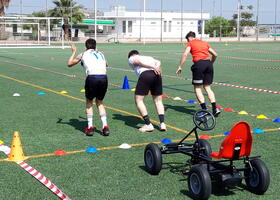 Participantes en la zona de burpee