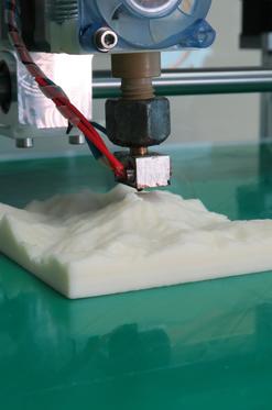 Impresora 3D realizando un modelo del terreno
