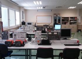 vista frontal laboratorio