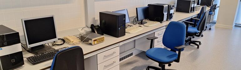 Zona de trabajo para prácticas, trabajos fin de grado/máster