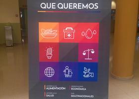Exposición paneles "El mundo que tenemos, el mundo que queremos"