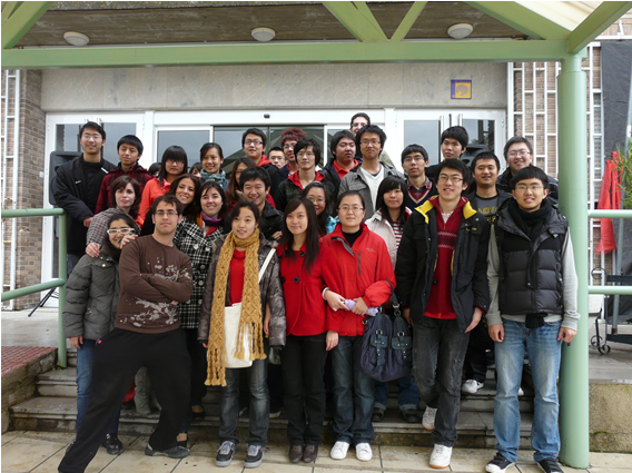 Estudiantes chinos que asistieron a la representación
