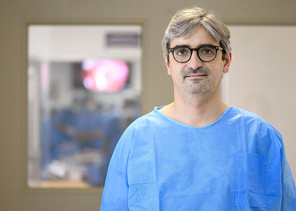 El cirujano doctor Diego González Rivas. Foto: Universidad de Costa Rica.