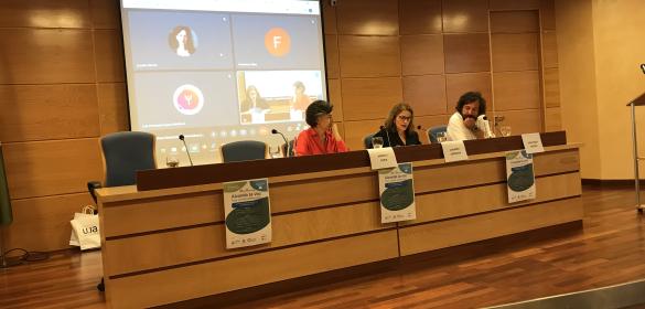 Mesa redonda prevención suicidio en adolescentes