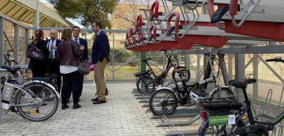 APARCAMIENTO BICICLETAS