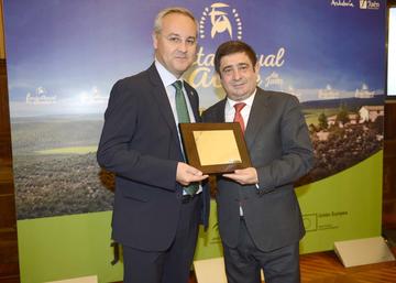 Entrega del galardón.