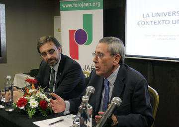 El Rector apuesta, en el Foro Jaén de Opinión y Debate, por dar un salto cualita