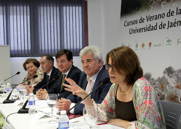 La Universidad de Jaén refrenda su compromiso con los Cursos de Verano de la UJA