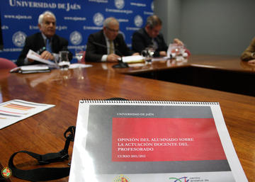 Encuesta sobre la valoración del alumnado sobre el profesorado