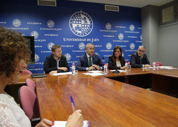 Informe sobre la inserción laboral de las personas tituladas de la UJA 2015