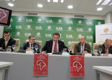 Presentación del seminario en rueda de prensa.