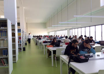Biblioteca del Campus Científico-Tecnológico de Linares.