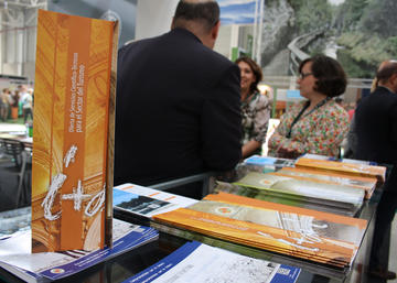 Imagen del stand de la UJA.