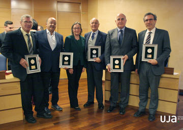 Foto de familia de la festividad de la Facultad de Ciencias Sociales y Jurídicas