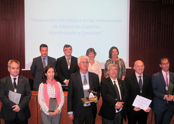 Representantes de las instituciones galardonadas.