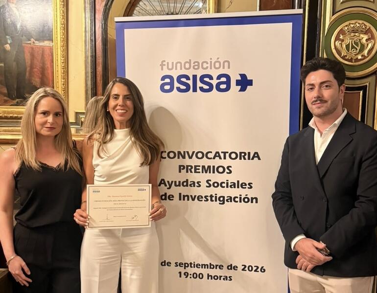 Macarena Espinilla, María Párraga y Juan Francisco Gaitán FUNDACIÓN ASISA