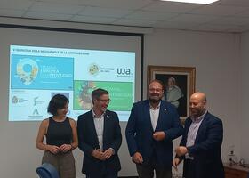 Presentación a los medios V Quincena 3