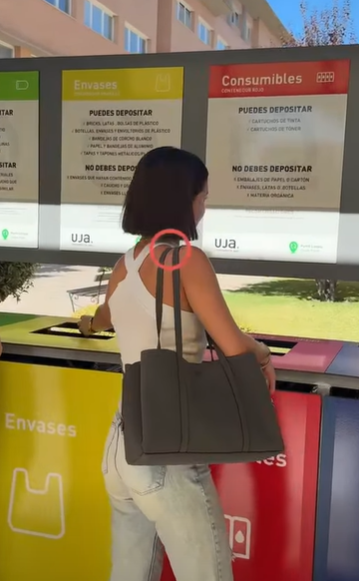 Imagen Spot Botella Plástico