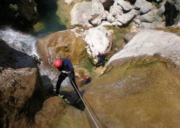 Descenso de cañones en la UJA