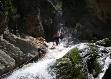 Descenso de cañones en la UJA