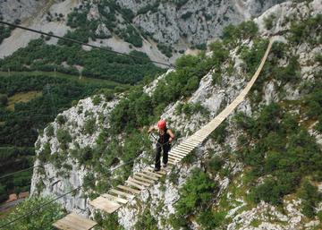 Vías ferrata en la UJA