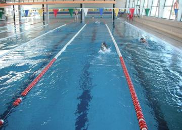 Actividad de Natación organizada por la Universidad de Jaén