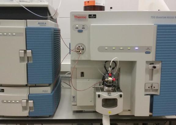 DM08-Espectrómetro de masas triple cuadrupolo-HPLC