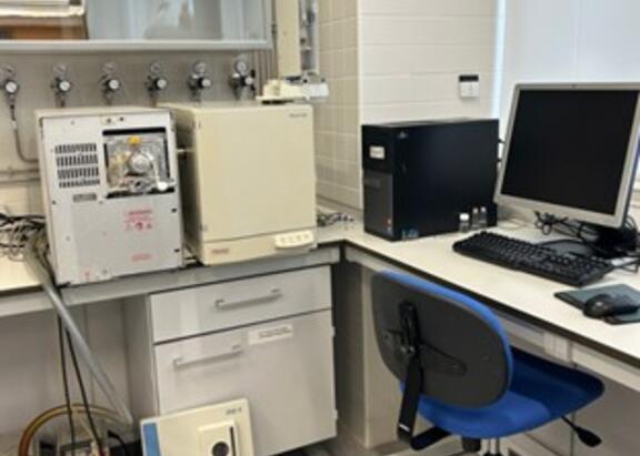 Cromatógrafo de Gases-Espectrómetro de Masas Thermo DSQII