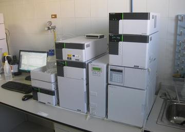 AC07-Cromatógrafo de líquidos 3