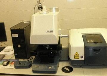 DI06-Microscopio infrarrojo