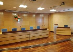 Salón de Grados A3 - Presidencia 