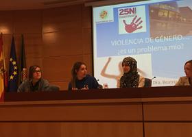 CONFERENCIA LA VIOLENCIA DE GÉNERO…¿ES PROBLEMA MÍO DRA. BEATRIZ MONTES BERGES, PROFESORA DEL DEPARTAMENTO DE PSICOLOGÍA SOCIAL