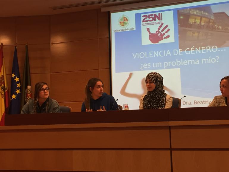 Conferencia Beatriz Montes Berges
