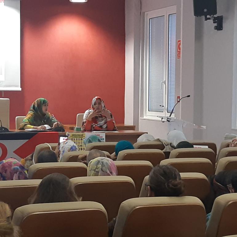 Mesa redonda mujeres saharauis