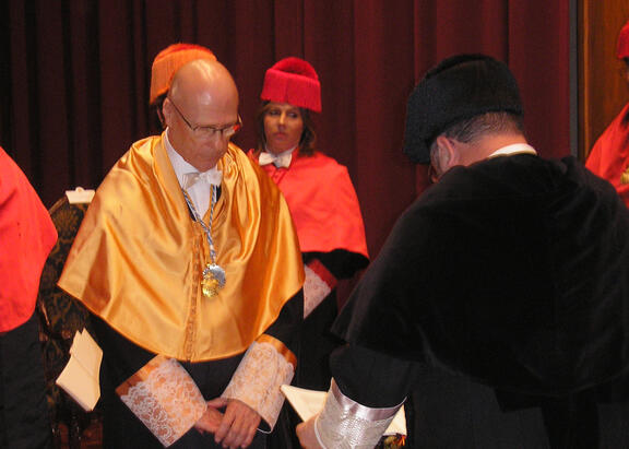 Manuel Ortigueira, el día de su investidura como Doctor Honoris Causa de la UJA.