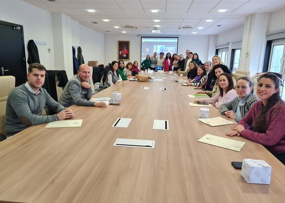Participantes en la primera reunión mantenida ayer sobre el proyecto.