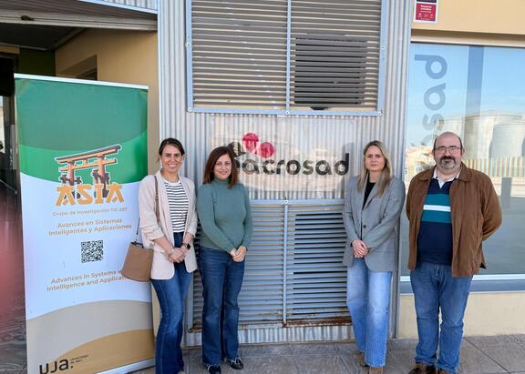 Responsables del proyecto ASISTA y del Centro de Día 'Santa Marta'.