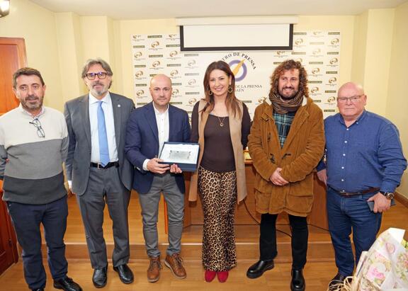 De izquierda a derecha, Ginés Donaire, Alberto del Real, Francisco Rosa, Carmen Quesada, Julio Ángel Olivares y Antonio Martínez.