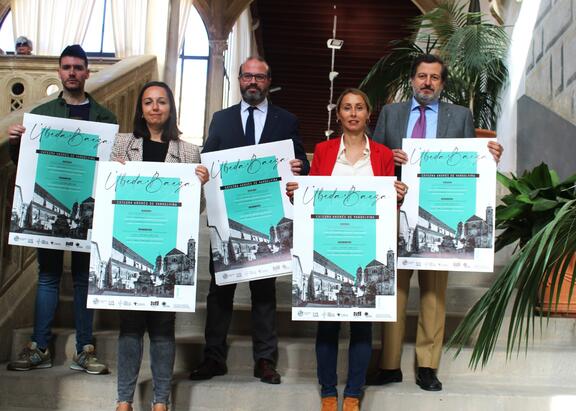 José Miguel Gámez, Marta Torres, Felipe Serrano, Elena Rodríguez y José Luis García-Lomas, tras la presentación.