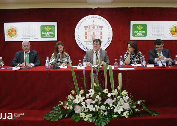 Momento de la clausura de los XIX Cursos de Verano de la Universidad de Jaén 'Intendente Olavide' de La Carolina