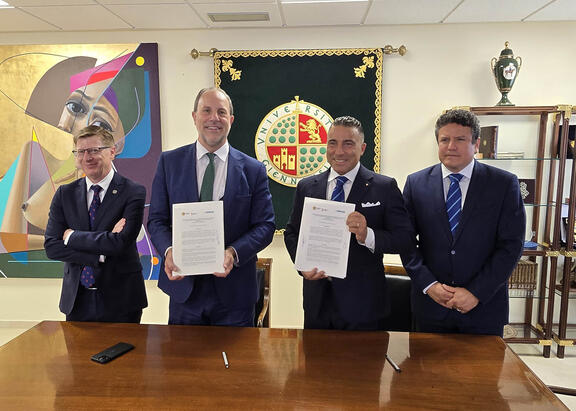 Félix Grande, Nicolás Ruiz, Aldino Zeppelli y Rodrigo Jaen.