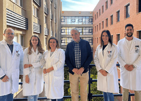 Investigadores del del grupo AGR-230: Microbiología de los Alimentos y del Medioambiente de la UJA.
