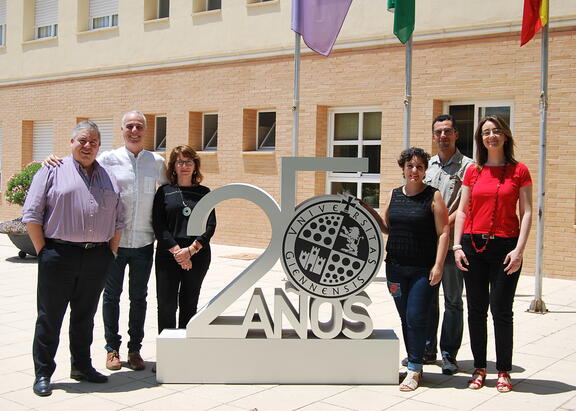 José Antonio Muela, Luis Joaquín García, Lourdes Espinosa, Mar Díaz, Pere Castellví y Belén Díez, investigadores de la UJA.