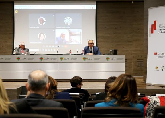 Acto inaugural de la segunda edición del Diploma de Experto en Política y Gestión Universitaria.
