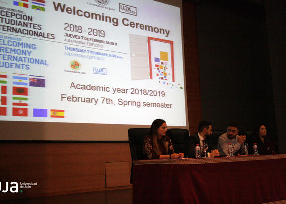 Momento del acto de recepción de alumnado extranjero de la UJA