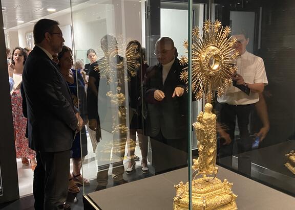 Momento de la inauguración de la exposición.