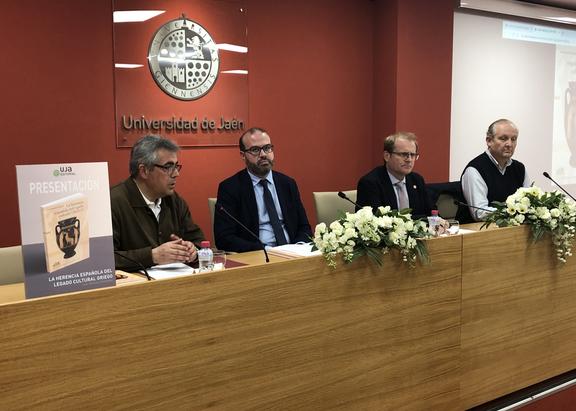 Momento de la presentación del libro