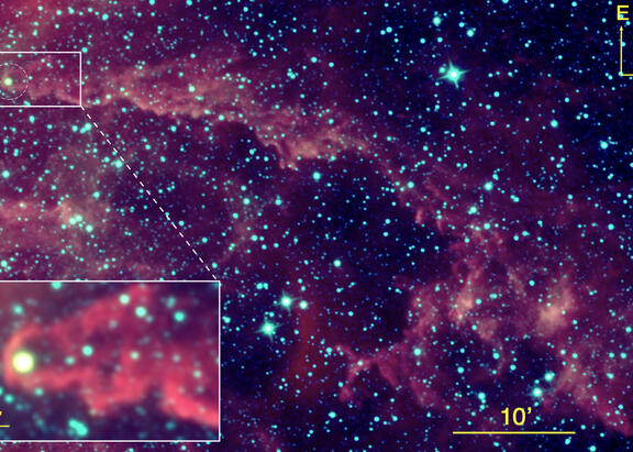Imagen infrarroja de UJT-1 y la estela que deja a su paso obtenida con el telescopio espacial WISE. La ampliación inferior muestra con más detalle el frente de choque formado alrededor de la estrella.