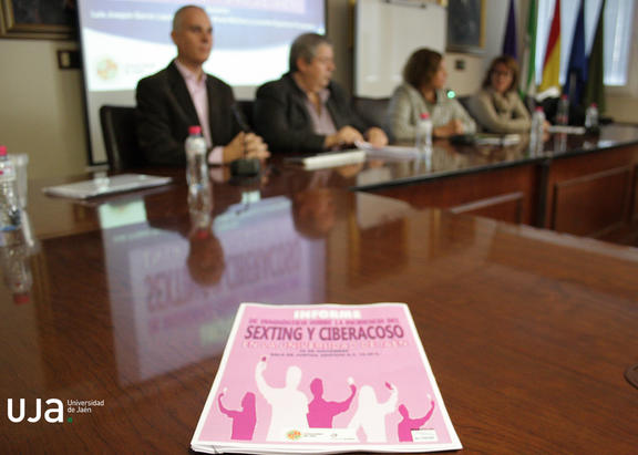 Momento de la presentación del informe